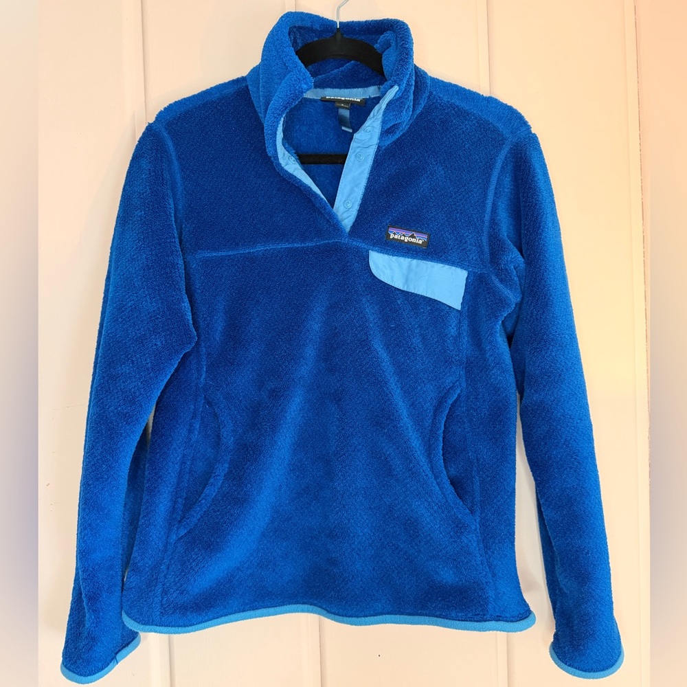 Patagonia Women’s Royal Blue Fleece Jacket Size small
